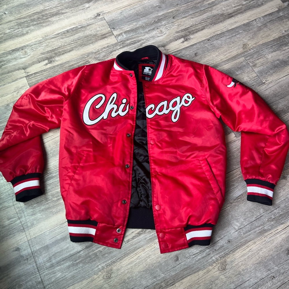 NBA Chicago Bulls Script Starter Jacket Satin G-III Black Label Cursive Medium